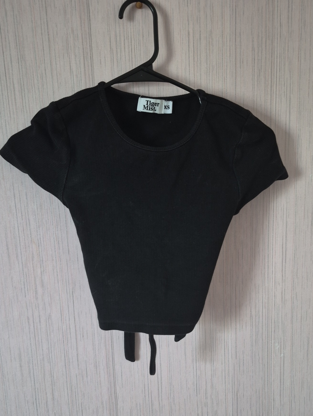 Tiger Mist Black Ribbed Short Sleeve Crop Top with Hem Tie